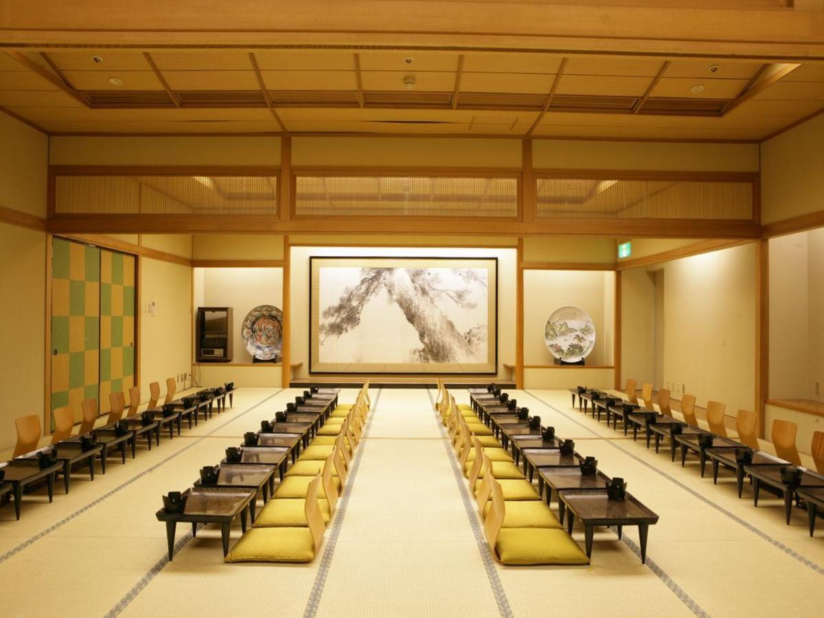 Akiu Resort Hotel Crescent Sendai Exteriör bild